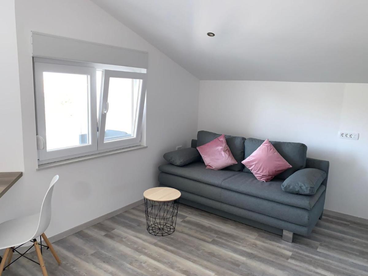 Appartement Vila Fajen Sukosan Ngoại thất bức ảnh